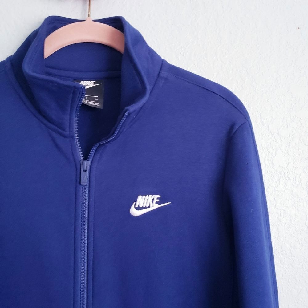Nike‎ - Picture 4 of 8